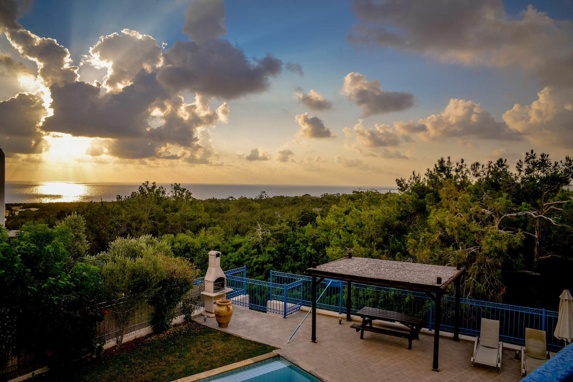 Sanders Azzurro Paphos Buitenkant foto